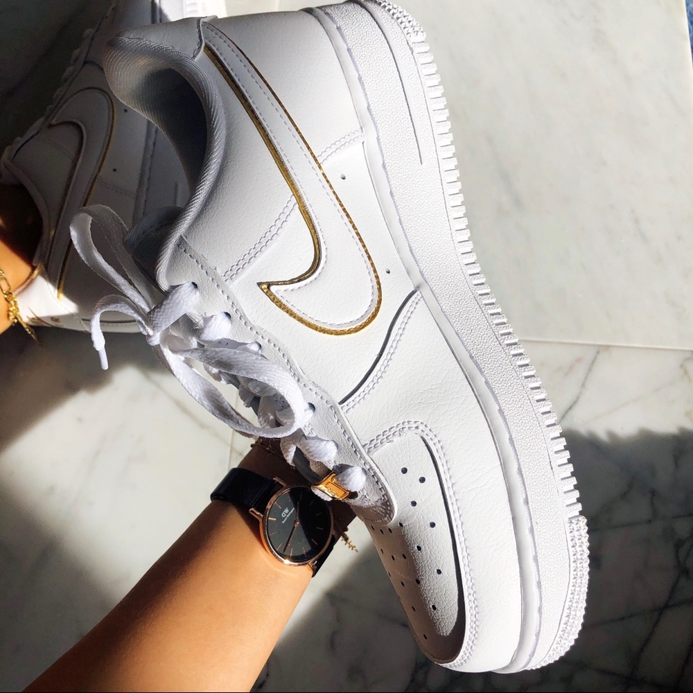 Air force 1 Gold PRICE IS FIRM - Picture 7 of 8